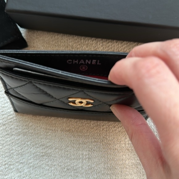 CHANEL Gabrielle card holder black - Picture 3 of 10